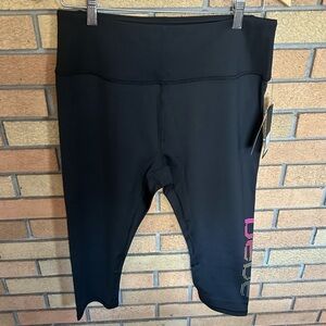 NWT Bebe Sport Rainbow Dot Capri Athletic Leggings Size 1X